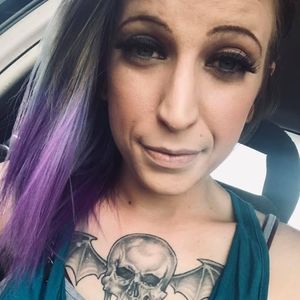 Meet your Posher, Becca